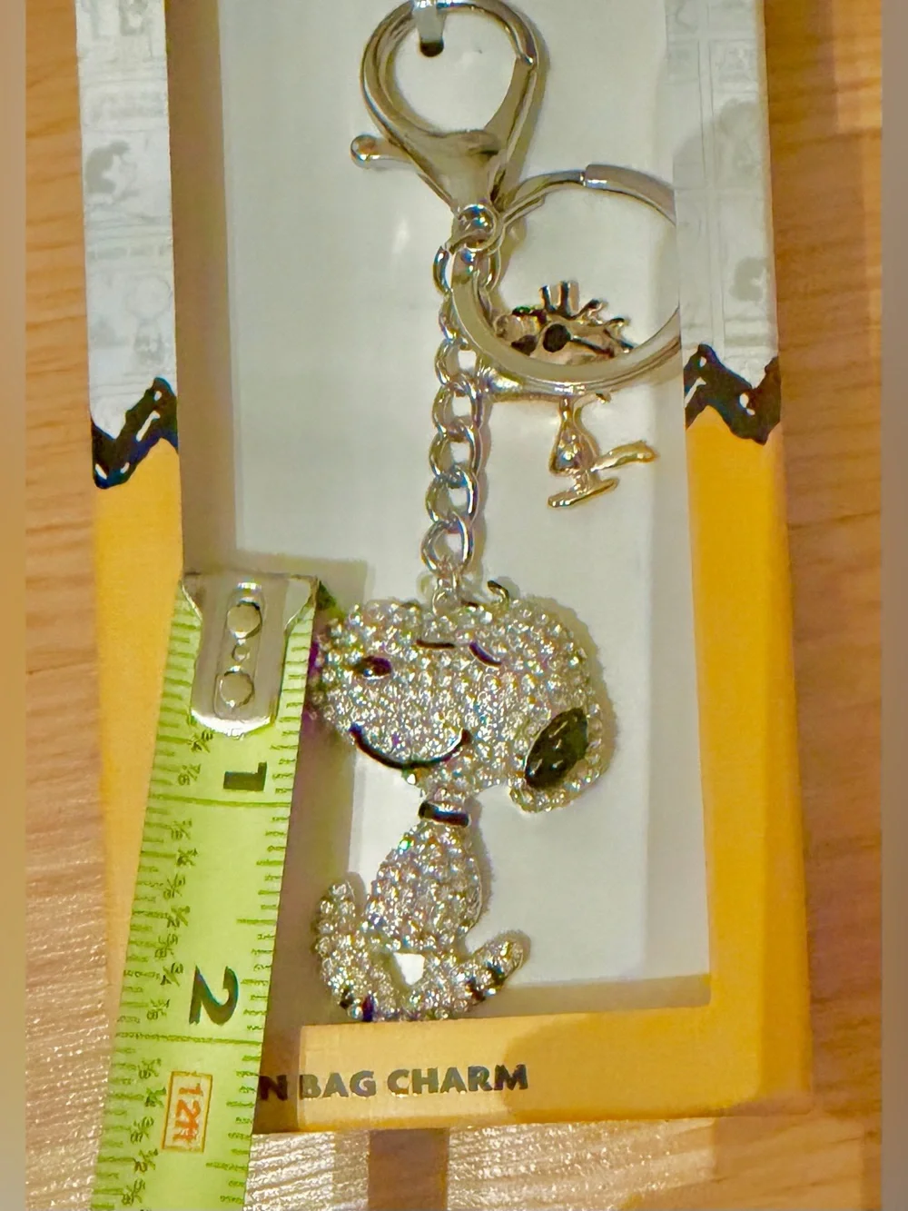 Peanuts rhinestone snoopy